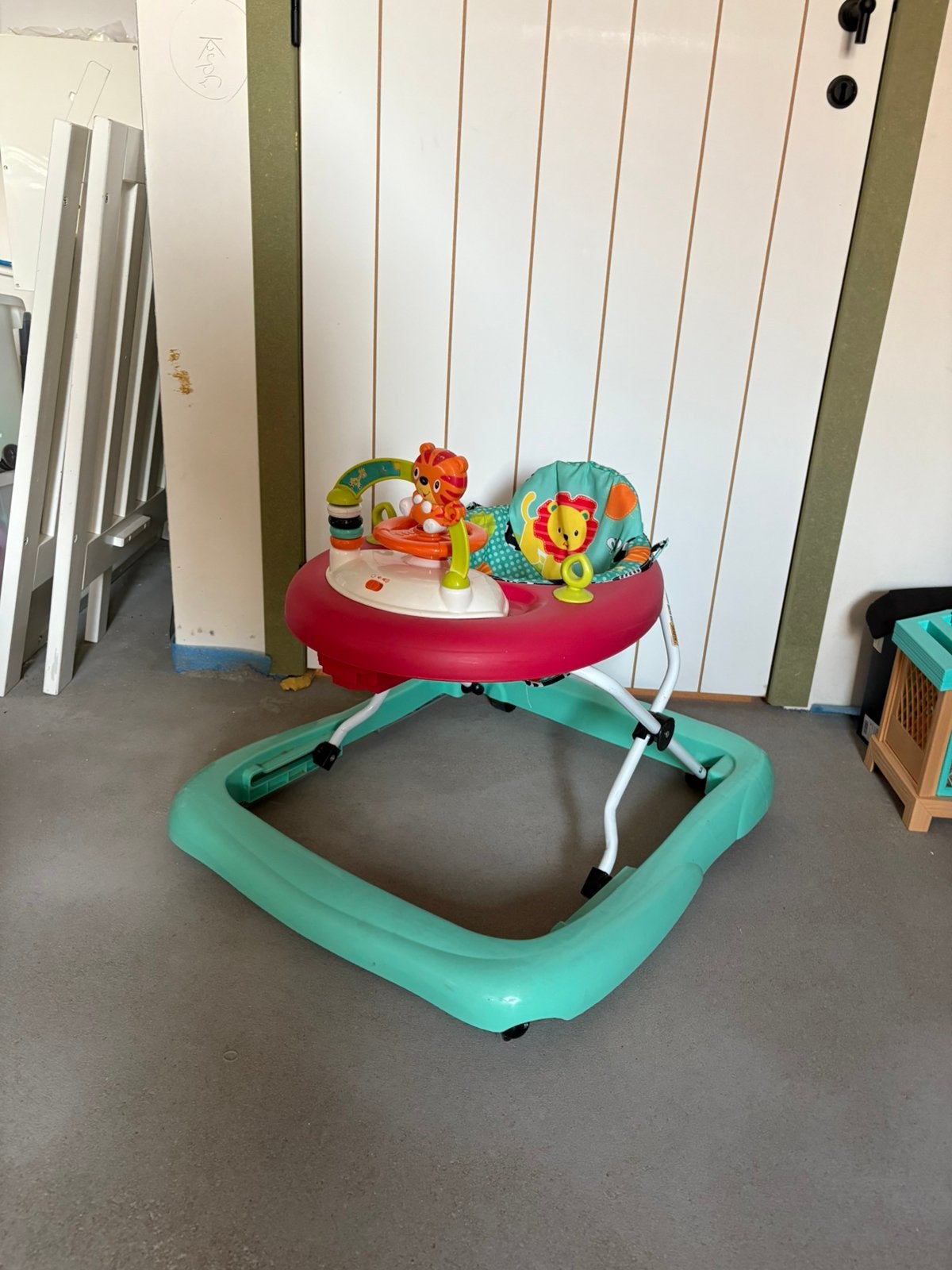 Loopstoel bright starts, Ophalen, Zo goed als nieuw