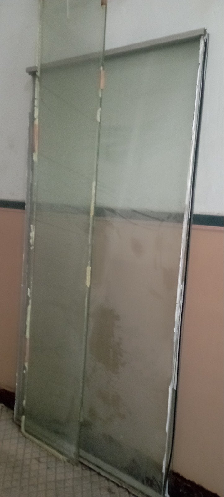 vitres de sécurité a donner, Enlèvement