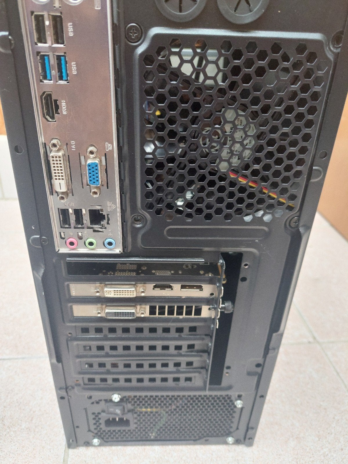 Intel i5 Gamer-pc — 32 GB RAM + GTX 770 + GTX 560 + R9 270X, Computers en Software, Servers, Ophalen of Verzenden