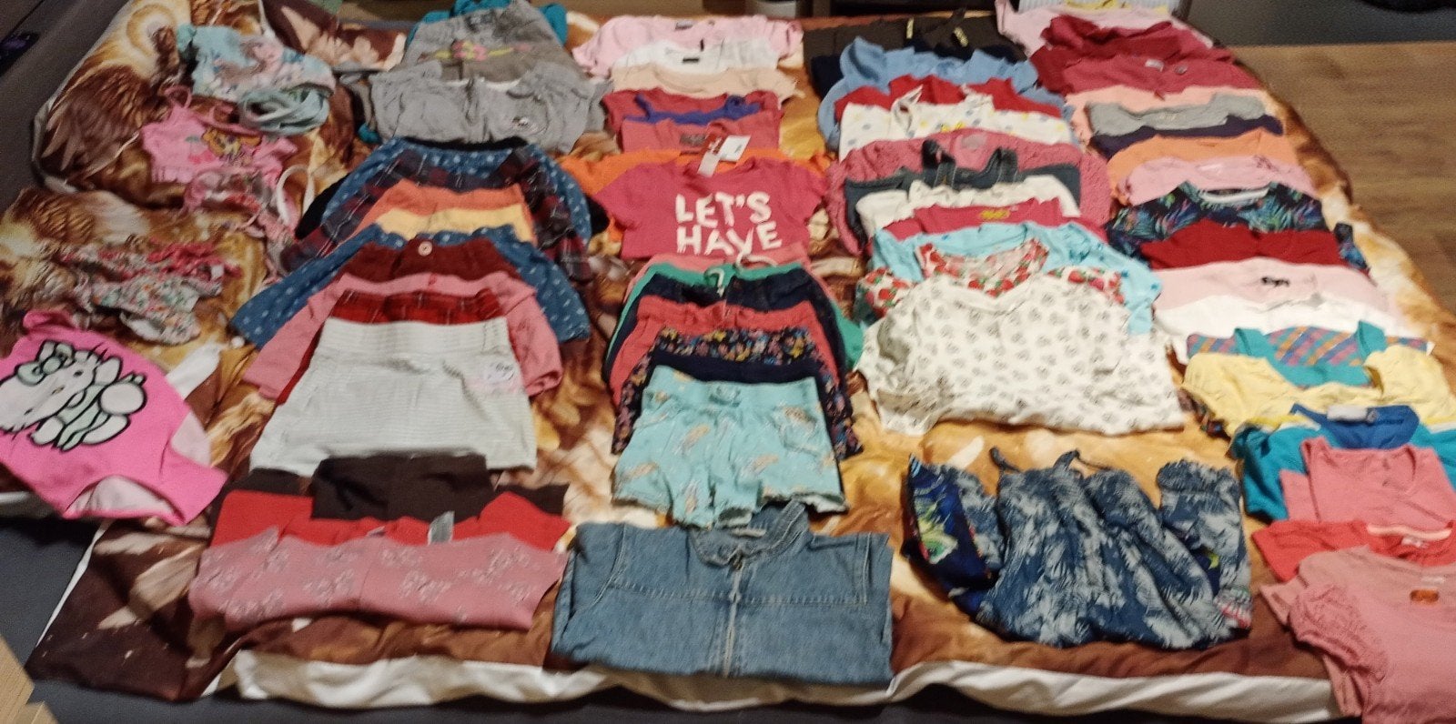 LOT vêtement Fille 5 ans 72 pièces Très bon état général (3), Enlèvement, Utilisé, Fille, Ensemble
