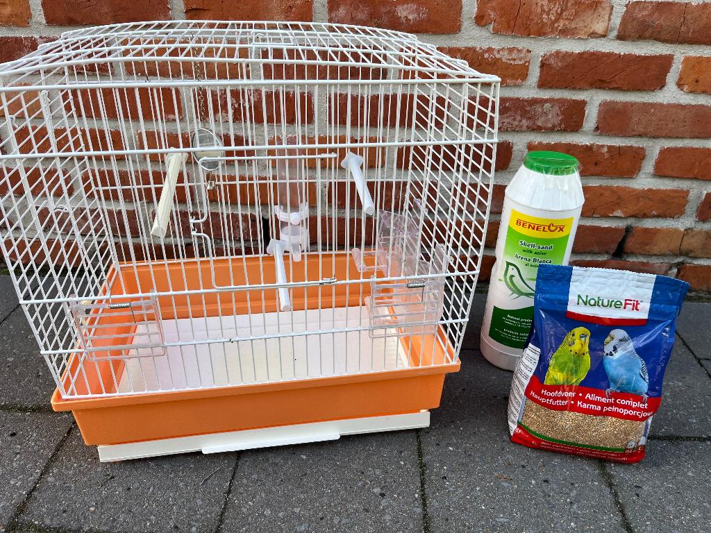 Vogelkooi met toebehoren eten en schelpenzand, Ophalen, Gebruikt, Overige materialen, Vogelkooi