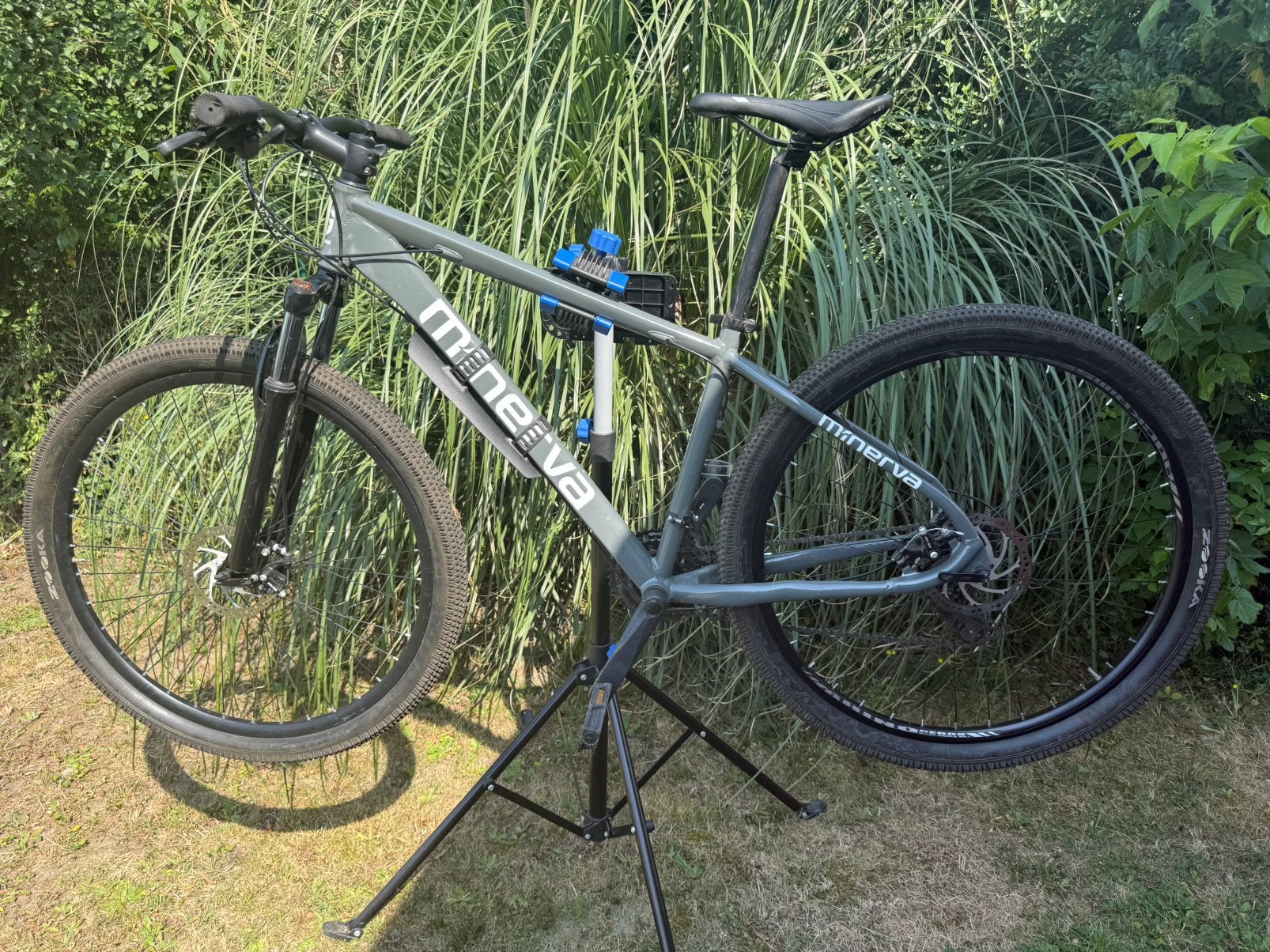 Vtt Minerva 29 pouces comme neuf, Vélos & Vélomoteurs, Enlèvement, Comme neuf