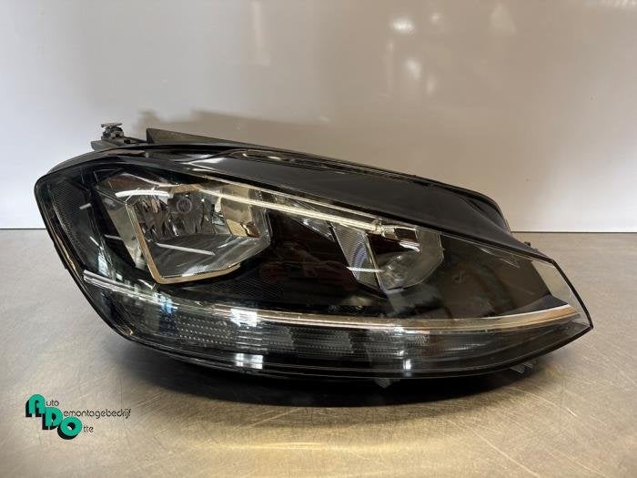Koplamp rechts van een Volkswagen Golf (Golf 12-), Auto-onderdelen, Gebruikt, -, Volkswagen, -