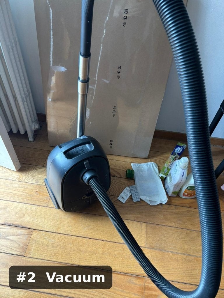 Vacuum - AEG #AB61C3GG, Electroménager, Fours, Utilisé, AEG, Enlèvement