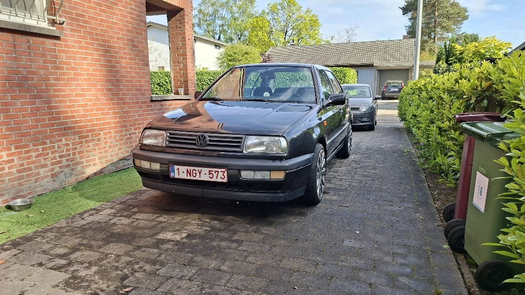Volkswagen Vento GL 1.9TD, Voorwielaandrijving, Stof, Zwart, 4 cilinders
