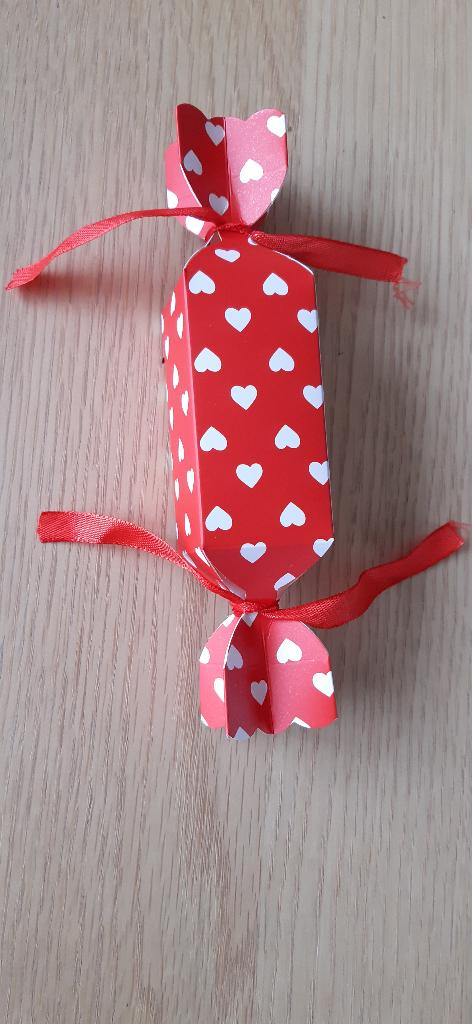 hartjes decoratie stickers doordruk lint strik magneet, Ophalen of Verzenden, Zo goed als nieuw