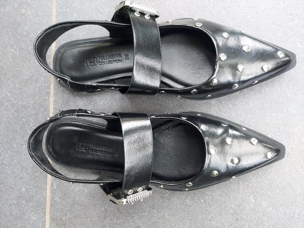 Slingback schoenen Pull&Bear studs zwart 36, Enlèvement ou Envoi, Comme neuf, Pull & Bear, Ballerines