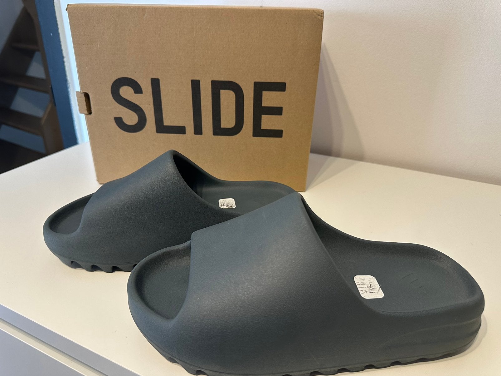 Yeezy slide, Enlèvement ou Envoi, Comme neuf