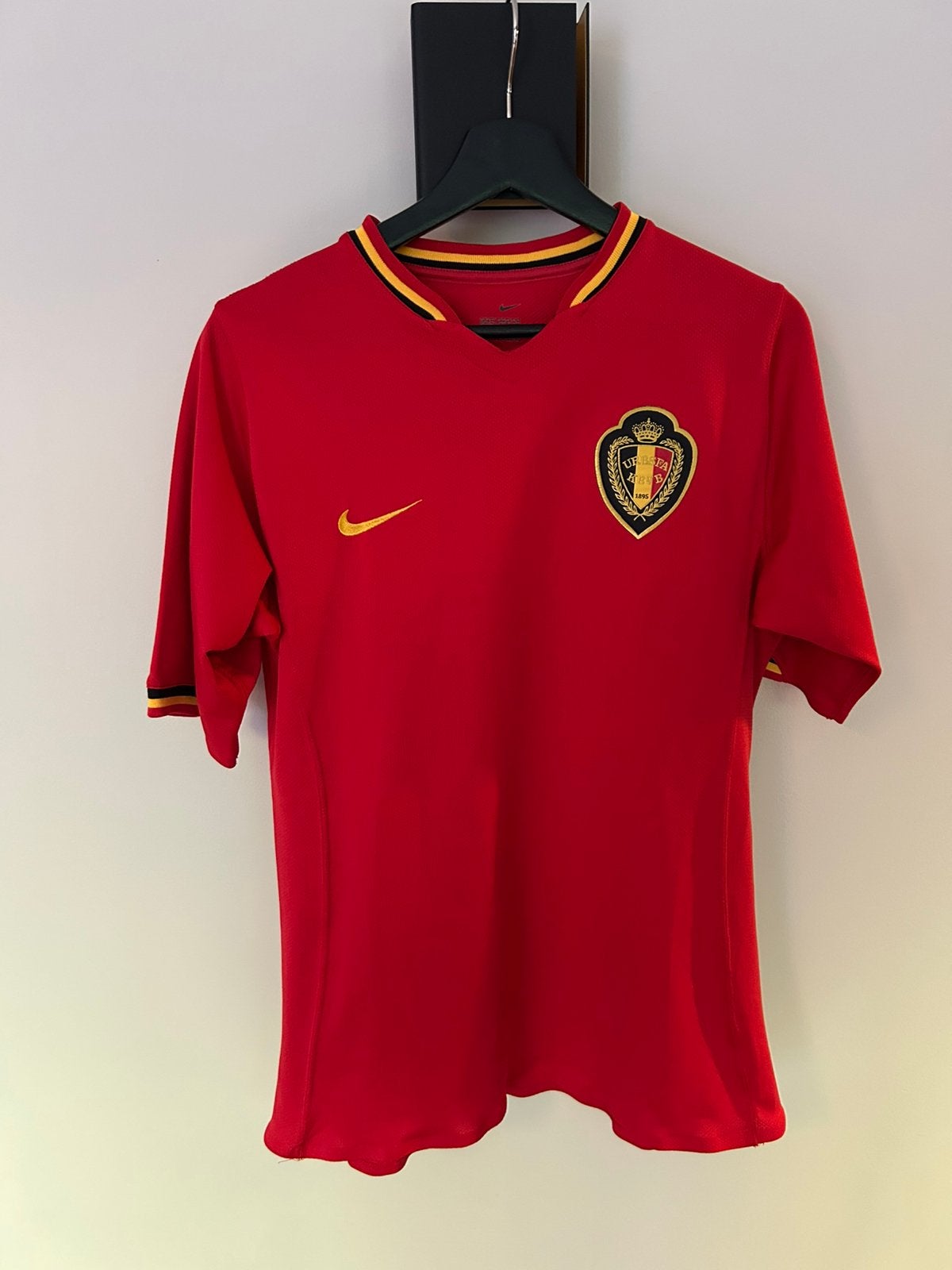 Maillot Belgique 2006/08, Sports & Fitness, Taille M, Enlèvement ou Envoi, Comme neuf, Maillot