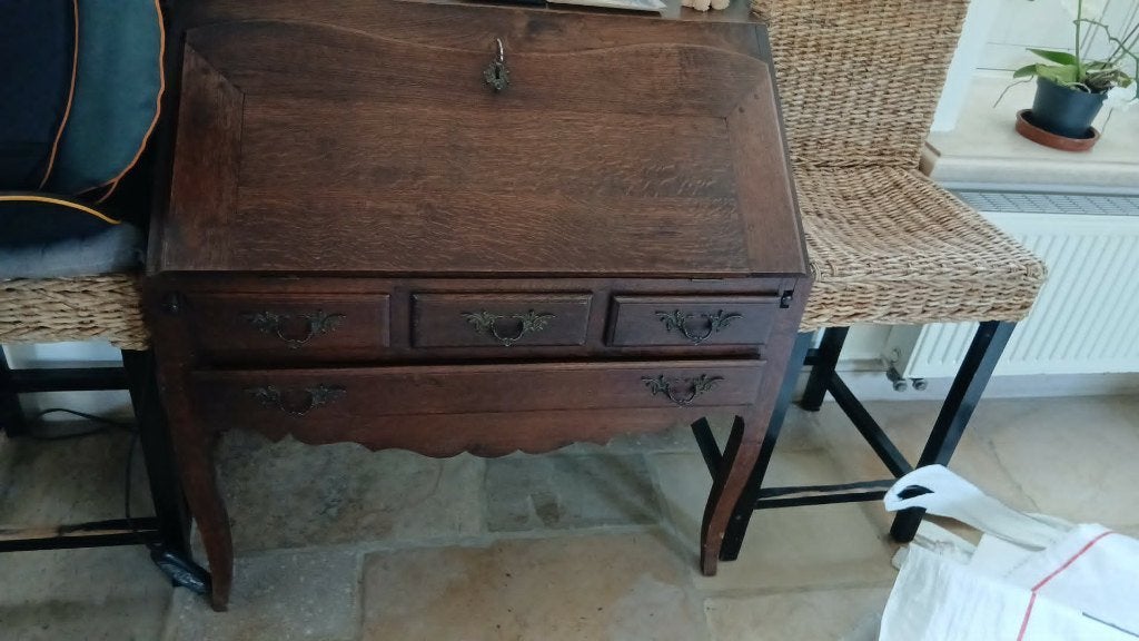BUREAU ANCIEN, Enlèvement, Utilisé
