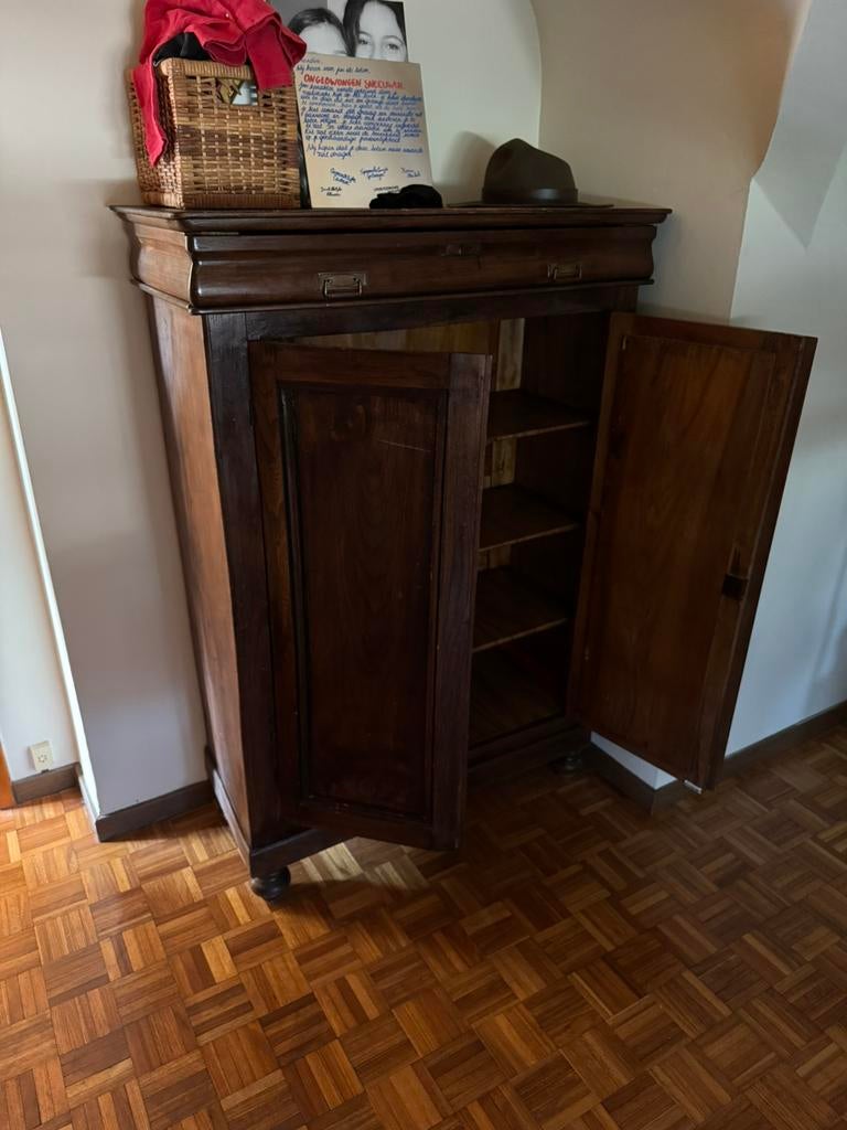 Kast, Antiquités & Art, Antiquités | Meubles | Armoires, Enlèvement