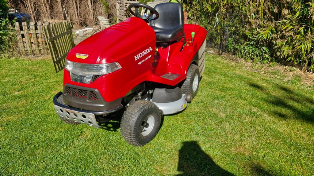 Tracteur tondeuse honda 2417 proche du neuf, Jardin & Terrasse, Tondeuses autoportées, Enlèvement