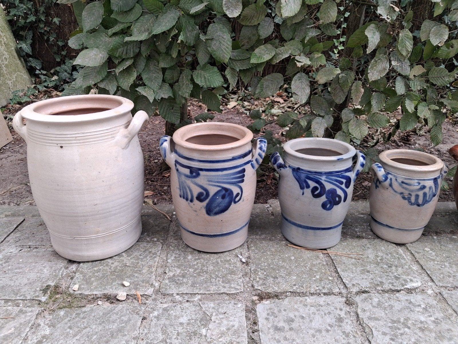 Anciens pots à malt - Seulement 3 pots gris avec un motif à, Jardin & Terrasse, Moins de 30 cm, Enlèvement, Utilisé, Intérieur