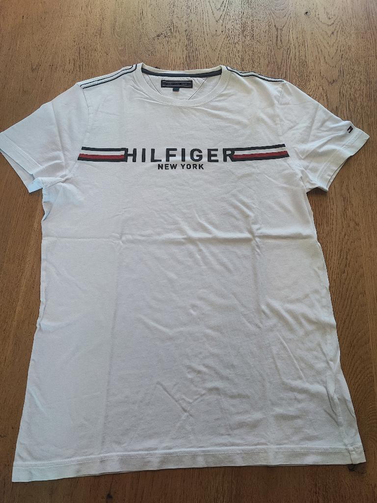 Wit T-shirt Tommy Hilfinger Smal, Ophalen of Verzenden, Zo goed als nieuw, Wit