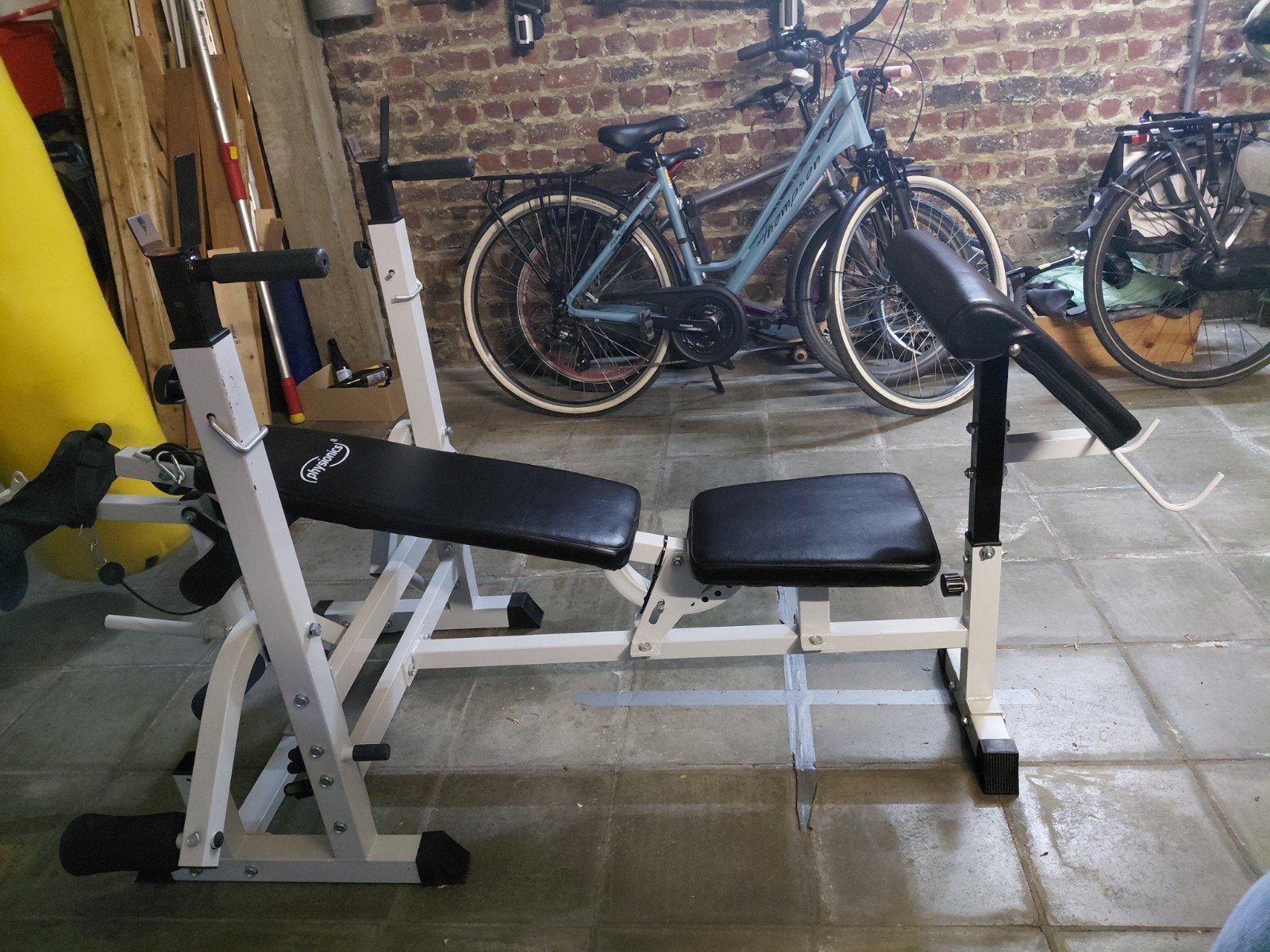 Benchpress (banc de musculation universel Gorilla Sports), Enlèvement, Utilisé, Bras, Autres types