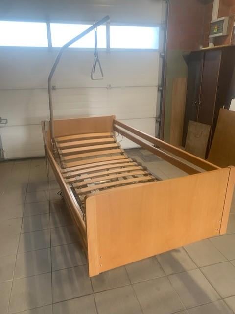 elektrisch ziekenhuisbed, Diversen, Ophalen, Gebruikt