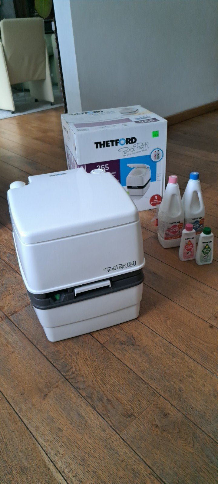 Thetford Porta Potti 365 draagbaar toilet, Ophalen
