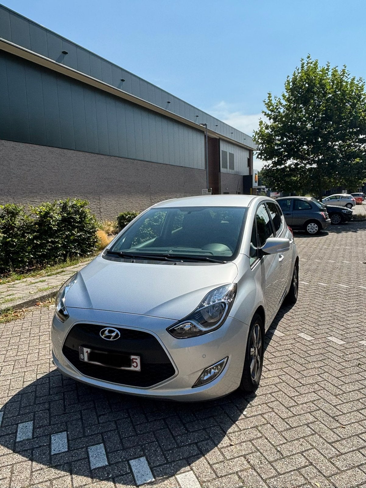 Hyundai IX20, Autos, Hyundai, Argent ou Gris, Achat, Euro 6, Noir