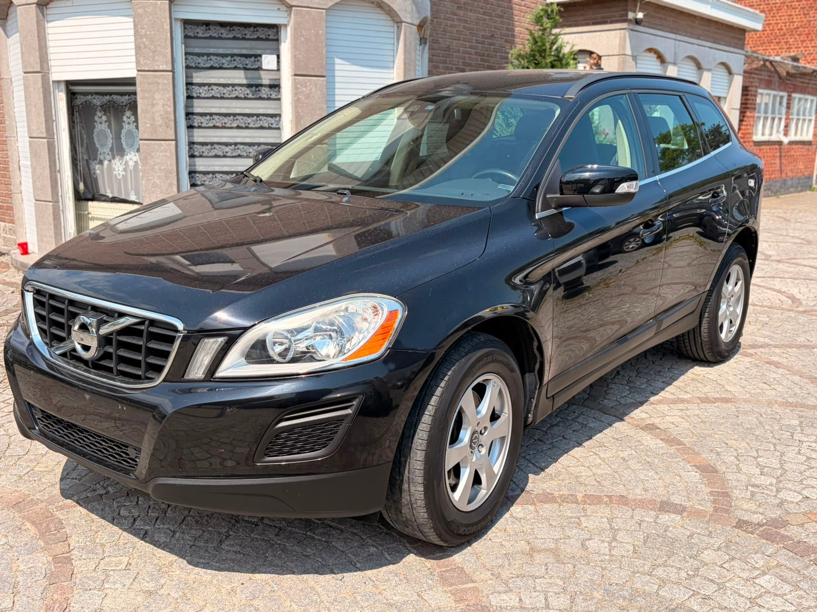 VOLVO XC60 2.0 diesel 5cilinder gekeurd voor verkoop, Auto's, Euro 5, Bedrijf, 5 deurs, SUV of Terreinwagen