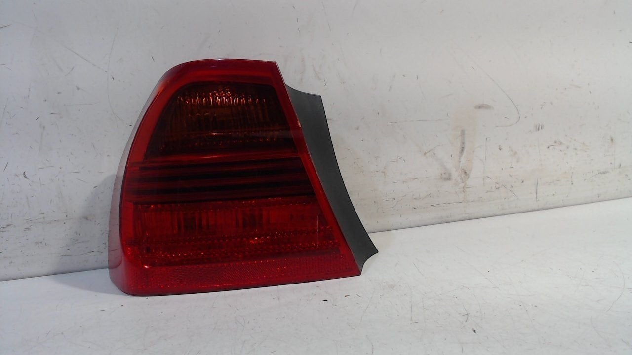 Achterlicht links buiten BMW 3 serie, Onderdelen@venauto.nl, Van der Ven Autorecycling B.V., Gebruikt, Ettenseweg 76, 4706 PB Roosendaal, The Netherlands