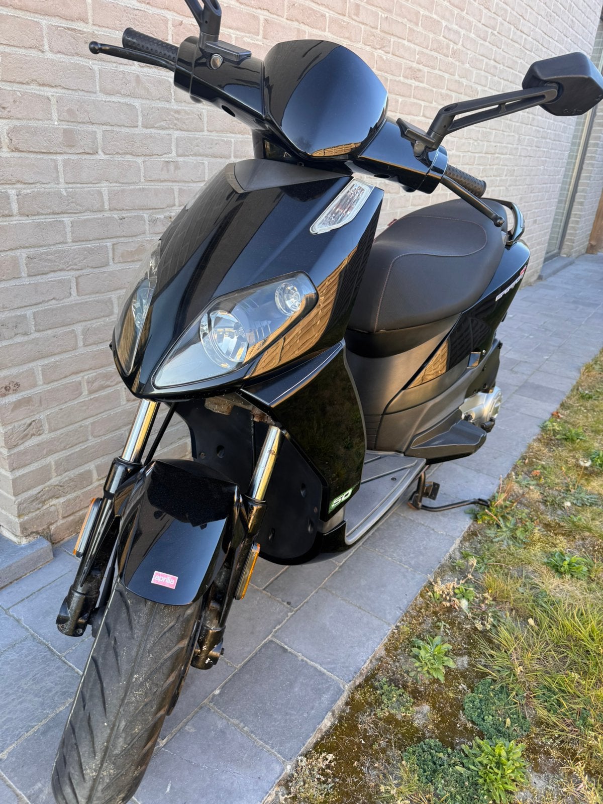 Brommer 50 cc aprillia sport city, Fietsen en Brommers, Ophalen, Overige modellen, Benzine, 50 cc