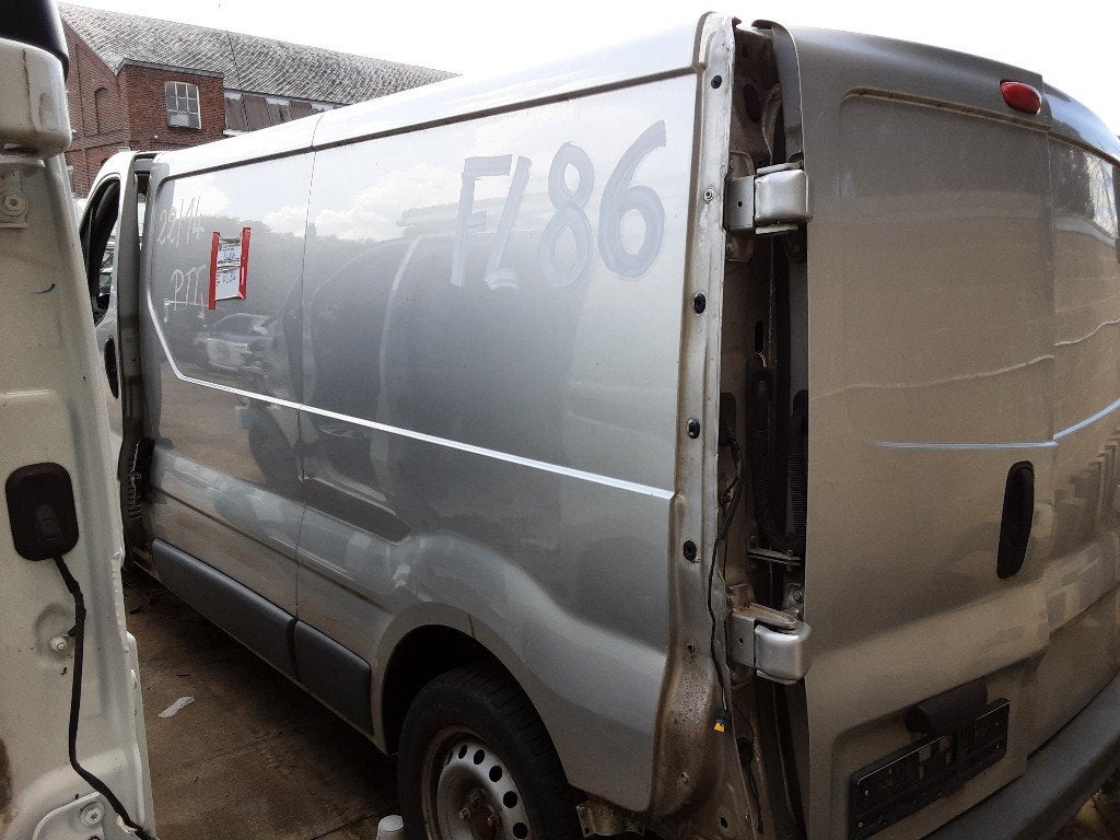SPATBORD LINKS ACHTER Opel Vivaro (01-2000/07-2014), Gebruikt, Achter, Opel, Spatbord
