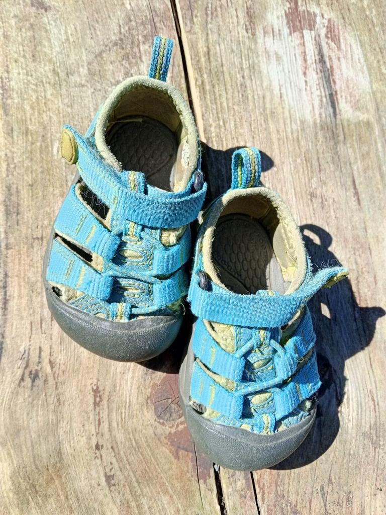 Sandales Keen pour bébé taille 19, Enfants & Bébés, Vêtements de bébé | Chaussures & Chaussettes, Enlèvement ou Envoi