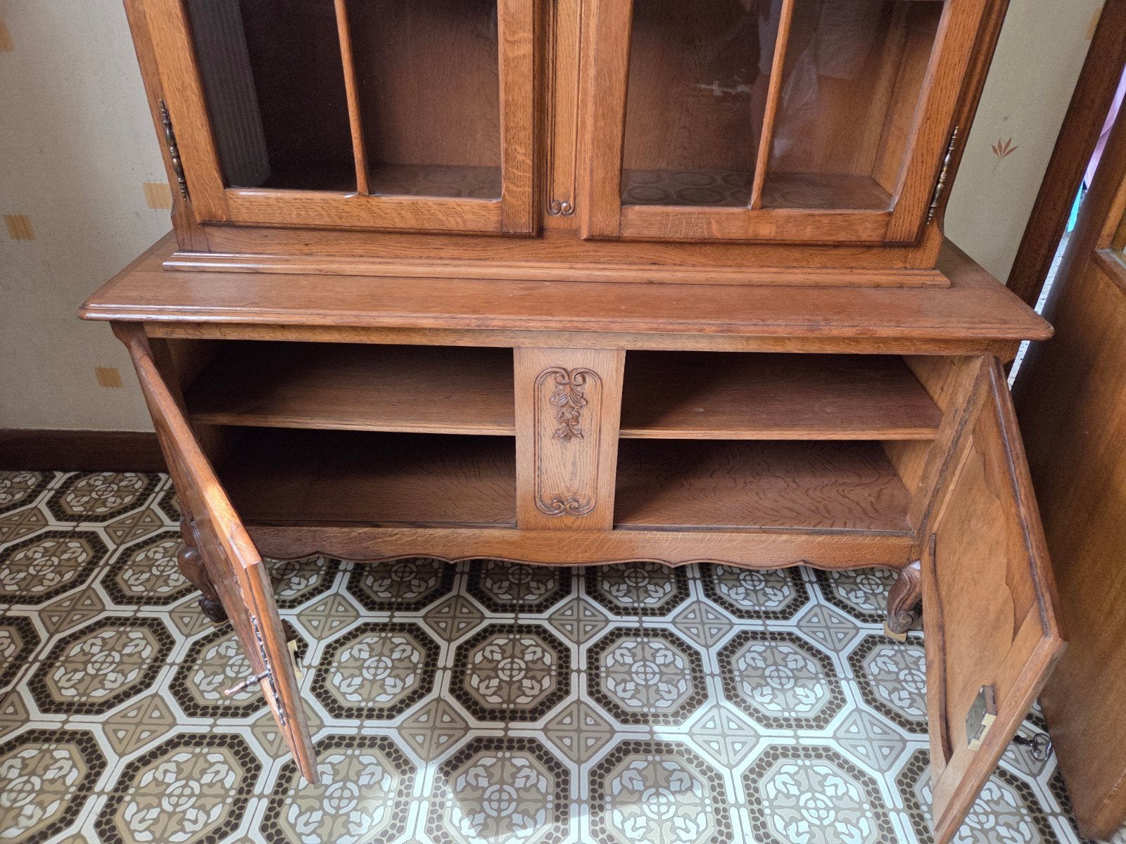 vitrine de magasin d'antiquités, Enlèvement, Utilisé, Antiek