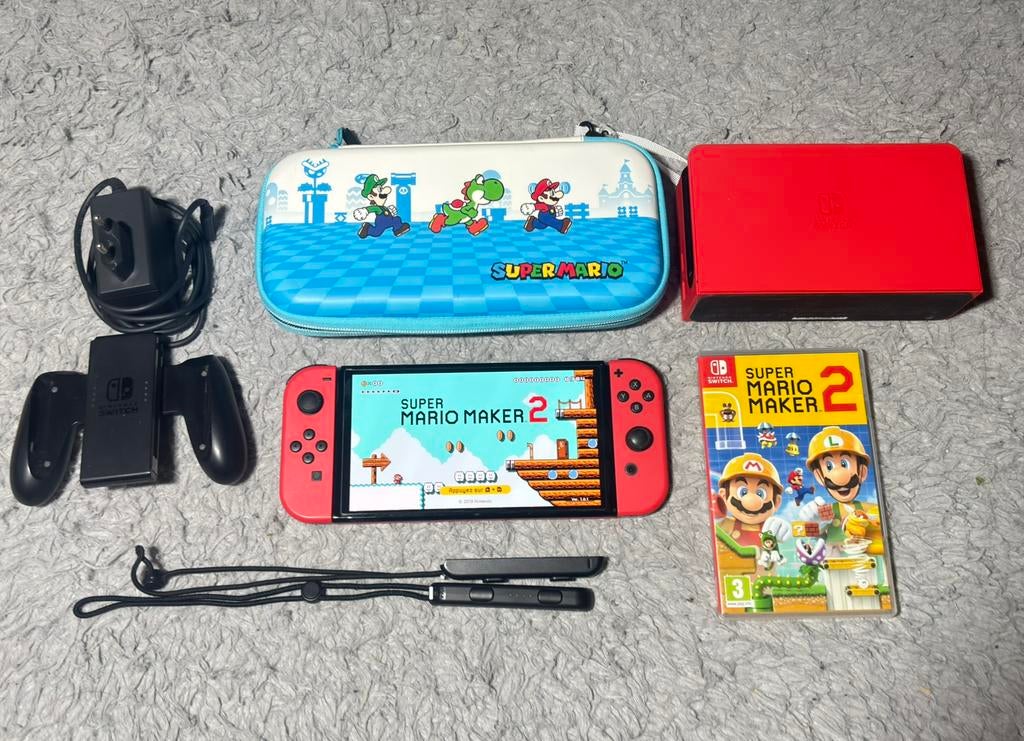 Nintendo Switch OLED Mario Ed +Mario Maker 2-console+hoesje, Switch OLED, Met 2 controllers, Ophalen of Verzenden, Gebruikt