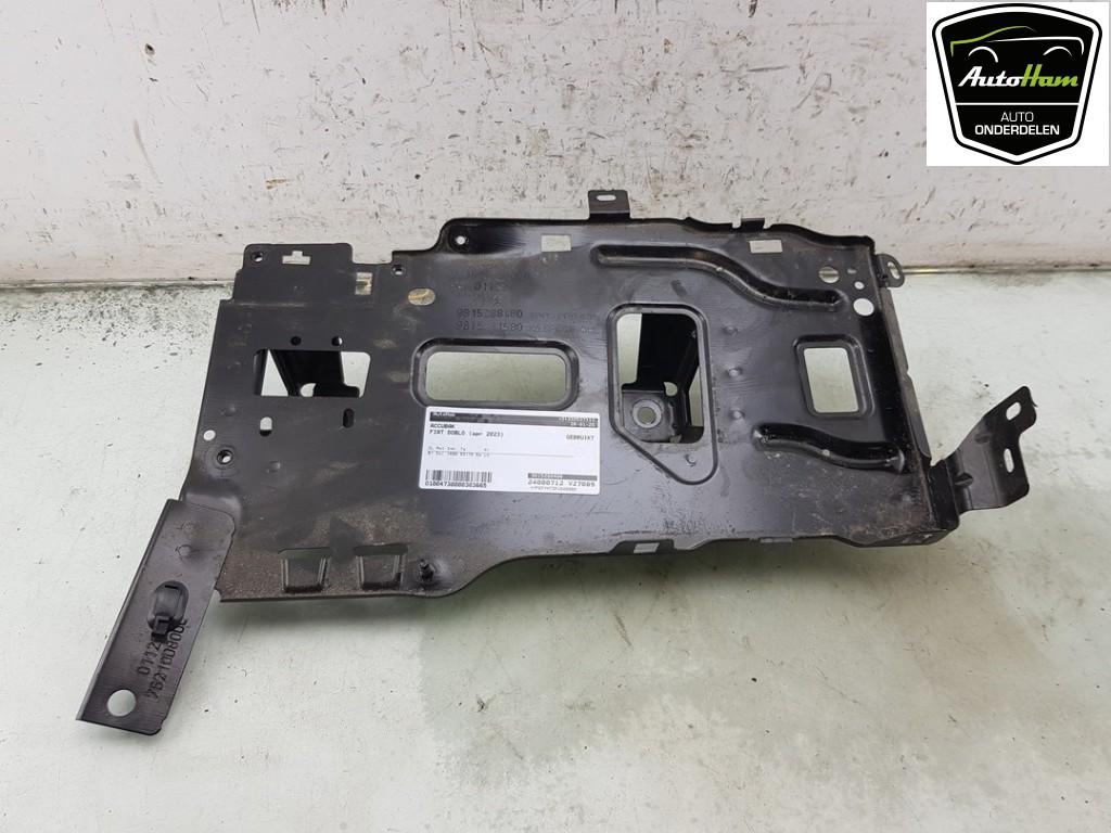ACCUBAK Fiat Doblo Cargo (|9815288480|9815411580|), Auto-onderdelen, Gebruikt, Fiat