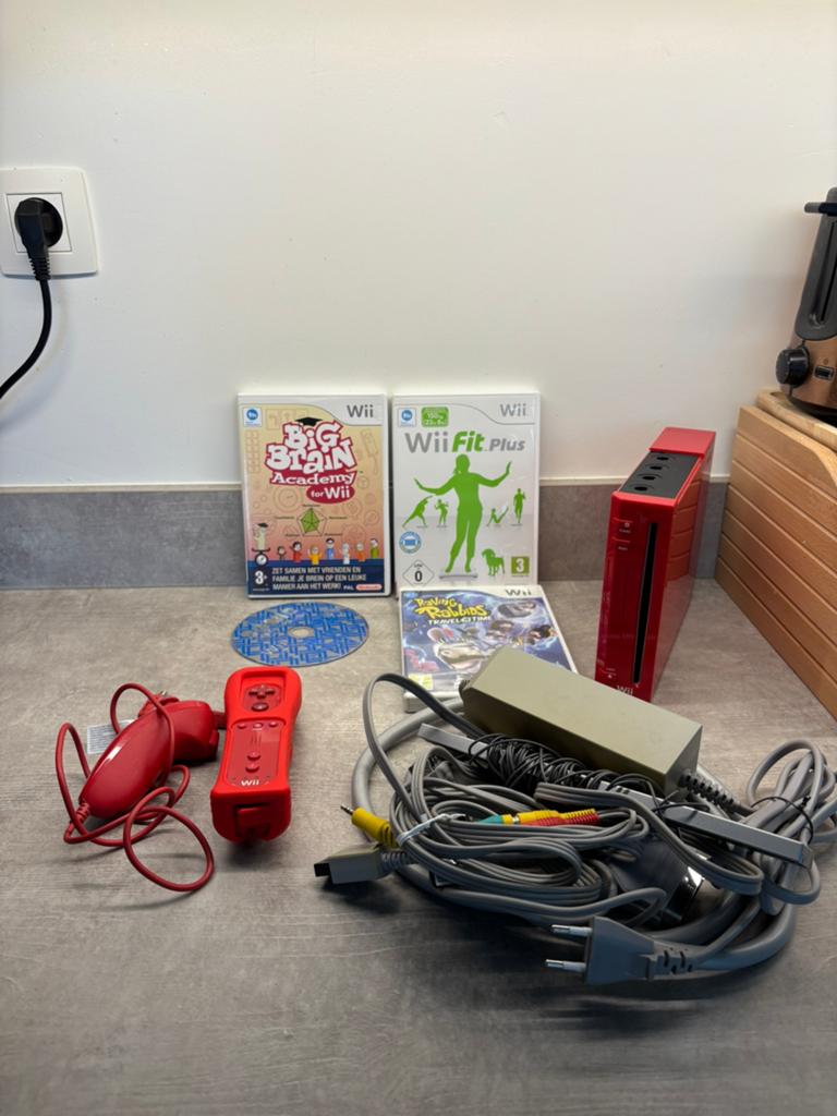 Rood wii bundle, Ophalen, Gebruikt, Met 1 controller, Met games