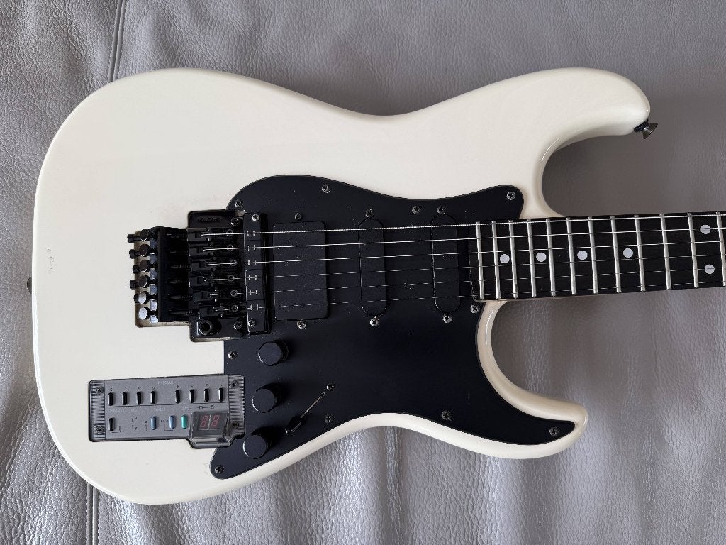 Casio PG-380 MIDI Guitar (J J Cale), Muziek en Instrumenten, Ophalen