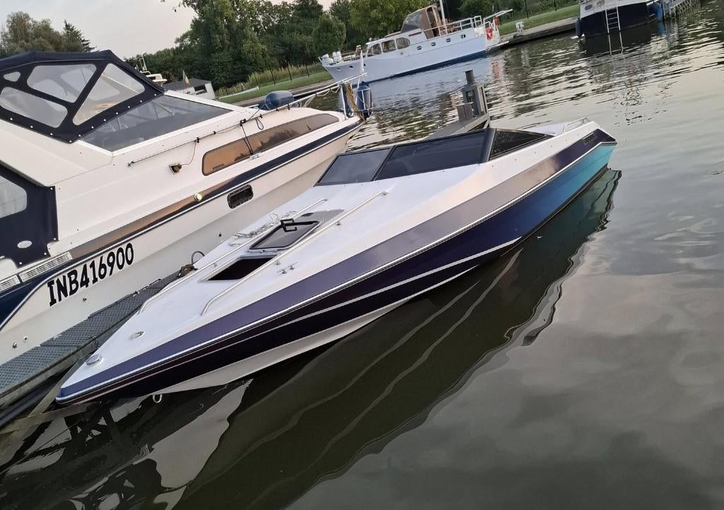 Speedboot teka elektra 5.7 v8 286pk, Sports nautiques & Bateaux, Bateaux à moteur & Yachts à moteur, Comme neuf, Polyester, Essence