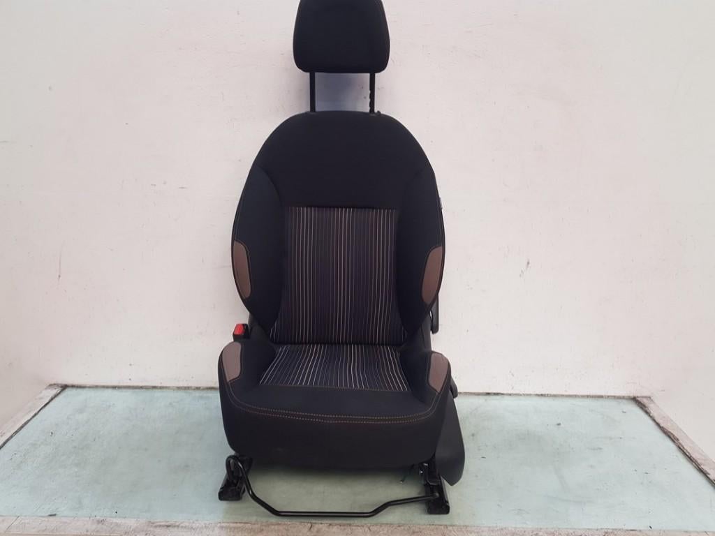 STOEL LINKS VOOR Peugeot 208 I (CA / CC / CK / CL), Gebruikt, Peugeot