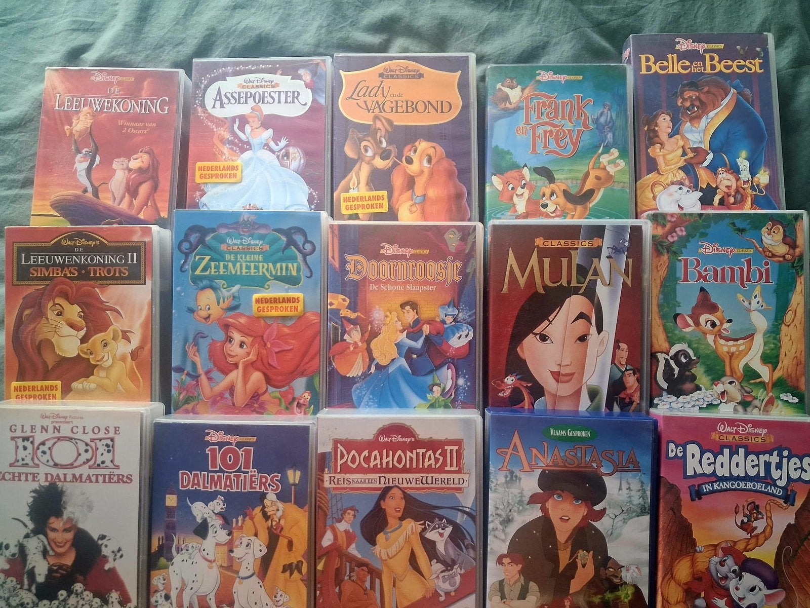 Dertigtal originele Disney cassette,s, Enlèvement, Comme neuf