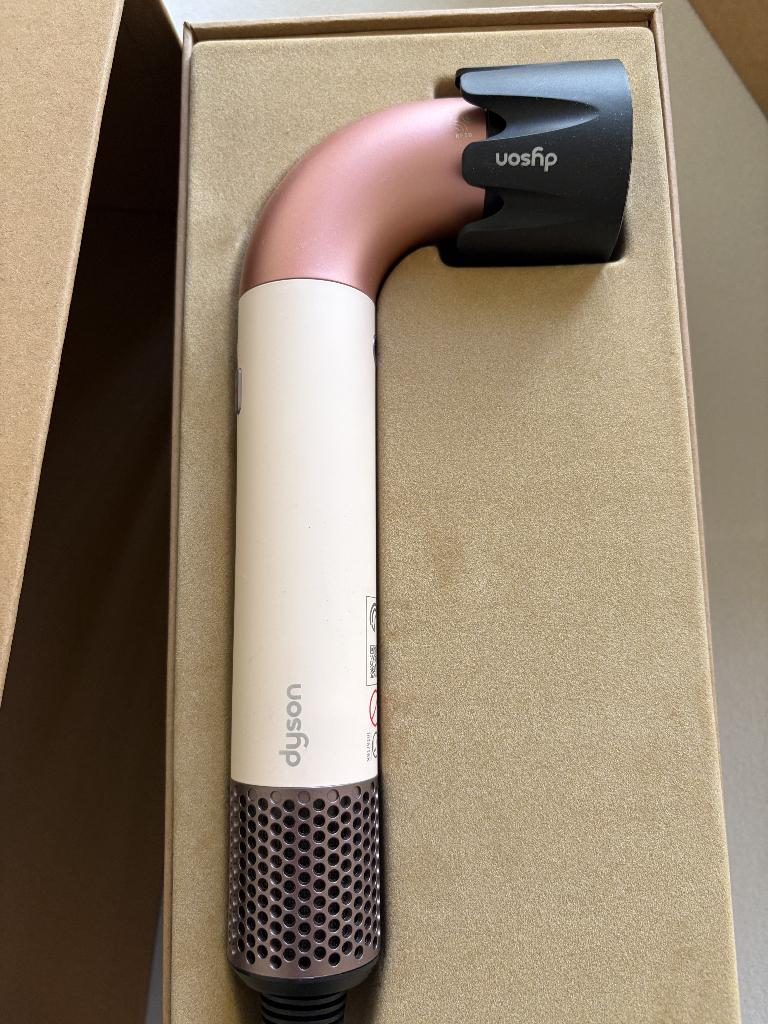 Dyson Supersonic R - Sèche-cheveux dernière génération, Bijoux, Sacs & Beauté, Beauté | Soins des cheveux, Enlèvement ou Envoi