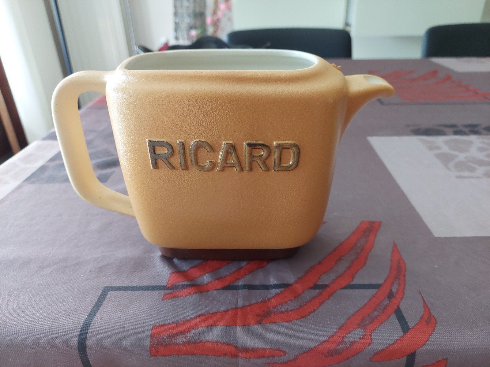 Pichet 1L de Ricard, Collections, Enlèvement