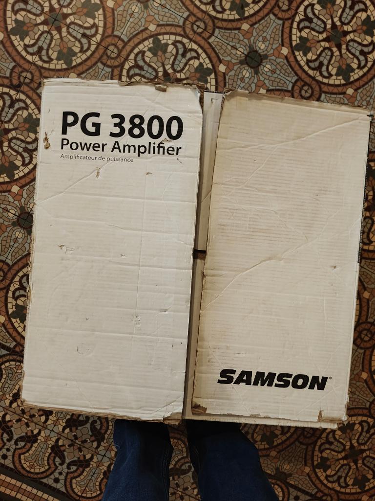 Amplificateur Sono Samson, Musique & Instruments, Enlèvement, Comme neuf, Moins de 500 watts, Sono