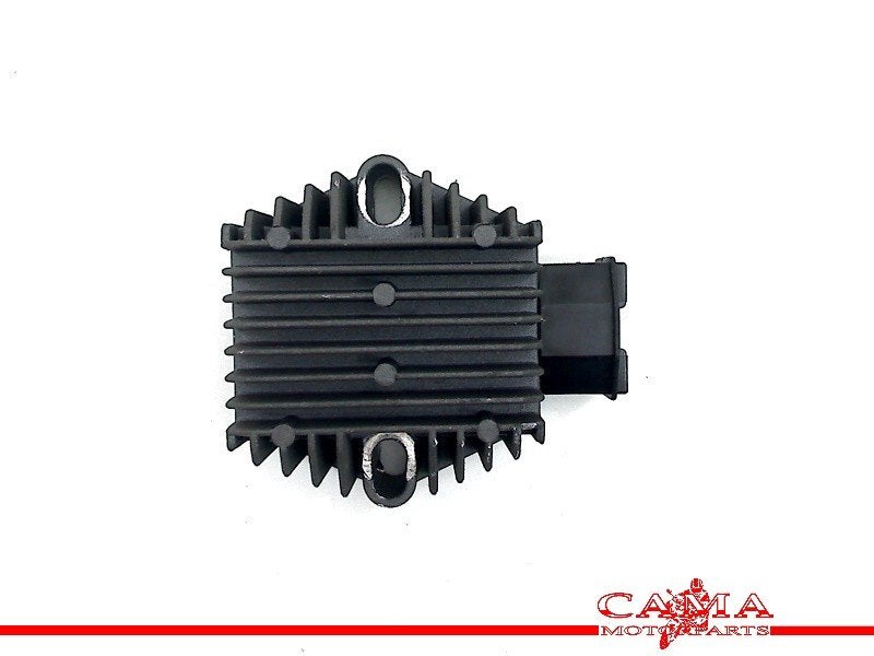 REGULATEUR DE TENSION Honda, Motos, Dhr. S. di Majo, Utilisé, Info@cama-motorparts.nl, P.J. Troelstraweg 8 8
3144 CX  MAASSLUIS, NL