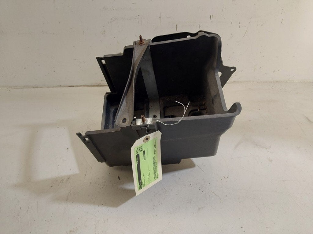BAC A BATTERIE Ford Fiesta 6 (JA8) (01-2008/01-2018), Henry-Ford-Straße  1
50735  Köln, DE, Ford-Werke GmbH, Kunden@ford.com, Ford