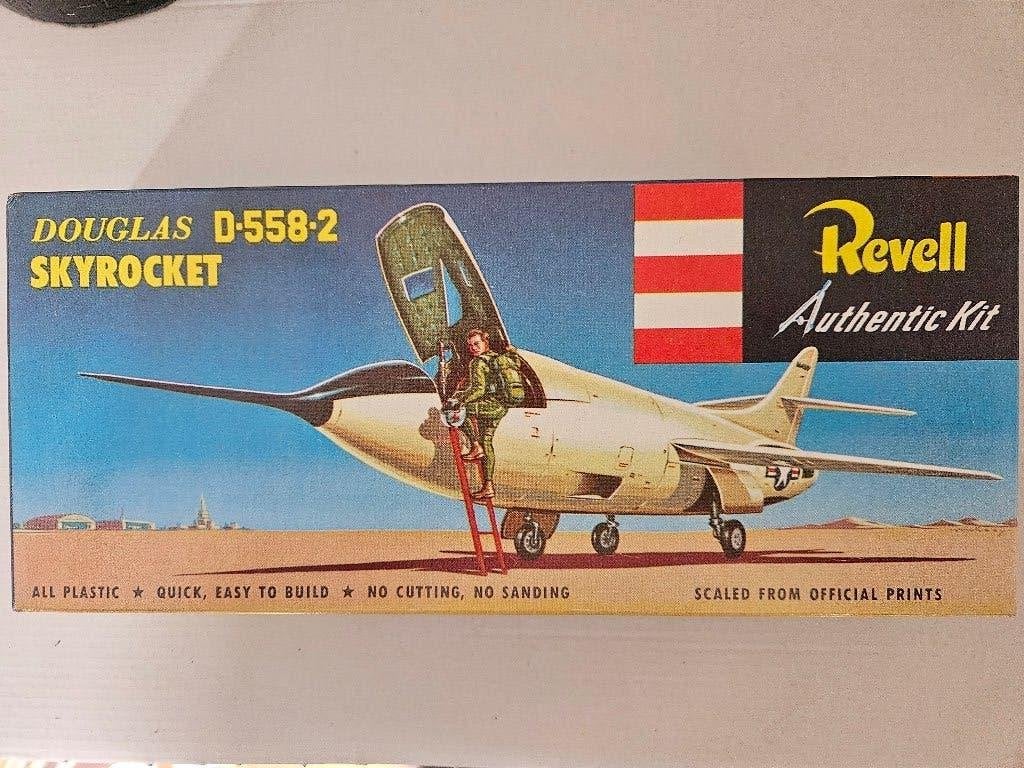 BOUWDOOS REVELL  DOUGLAS SKYROCKET  D-558-2, Ophalen, Zo goed als nieuw, Revell