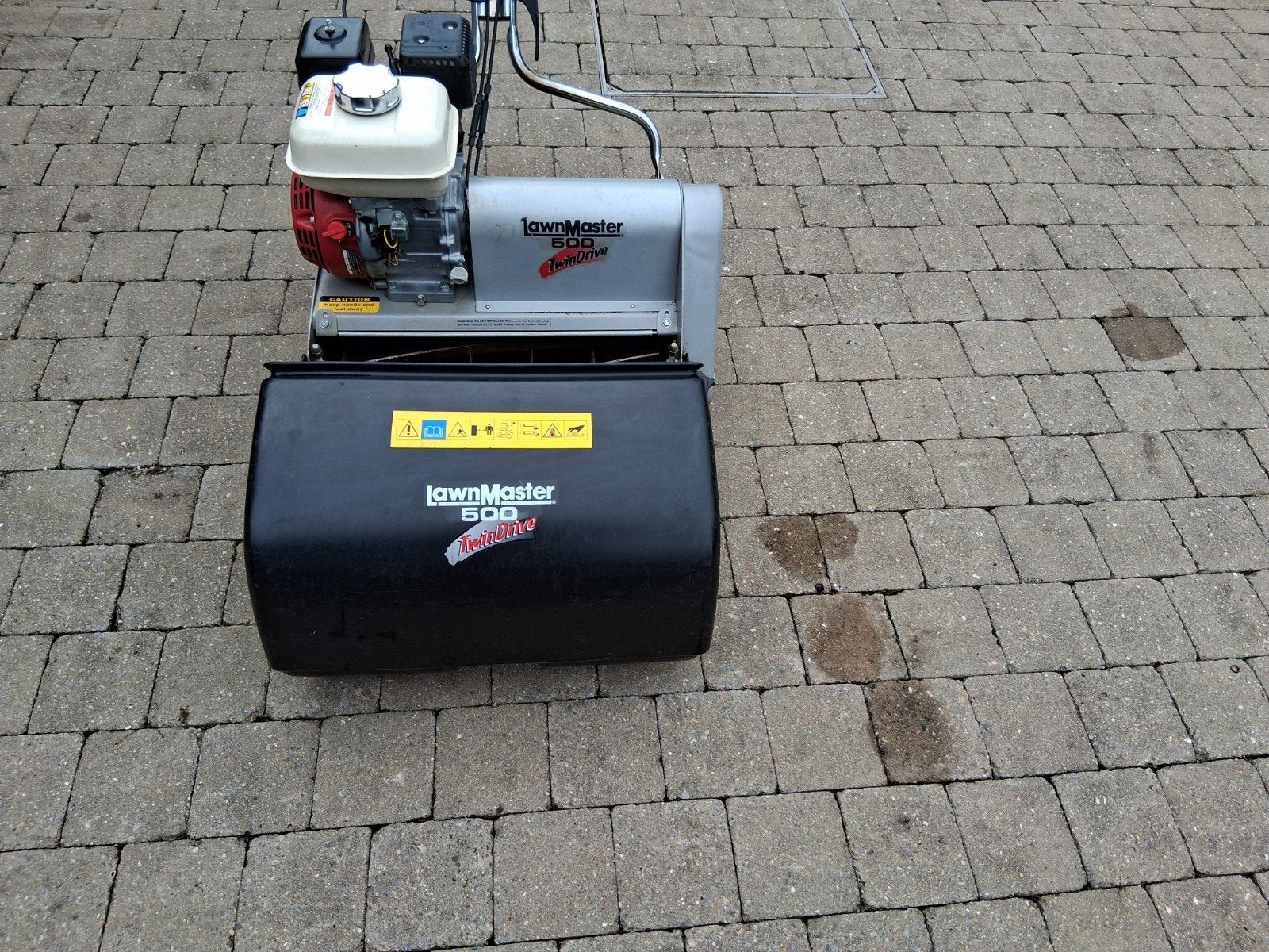 Lawnmaster 500 à double entraînement, Enlèvement
