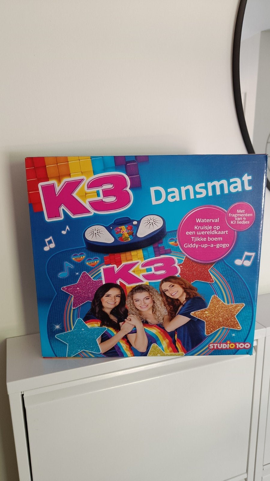 K3 dansmat, Ophalen