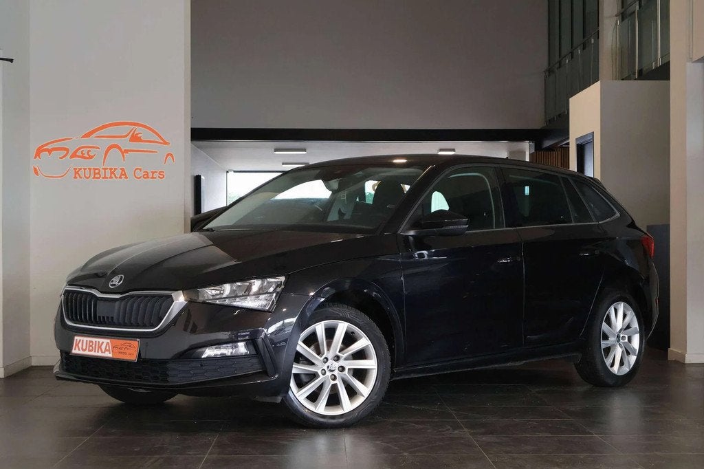 Skoda Scala Scala 1.0 TSI Style DSG Navi Cruise LijnA FrontA, Auto's, Skoda, Gebruikt, Euro 6, 109 g/km, Zwart