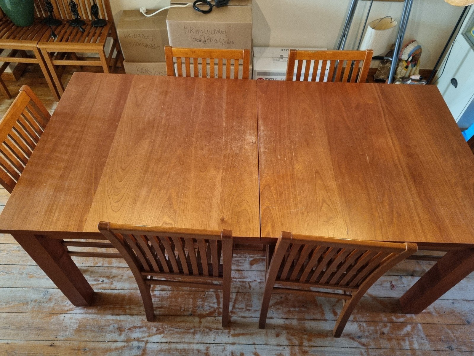 tafel die uitgetrokken kan worden + 8 stoelen, Huis en Inrichting, Ophalen