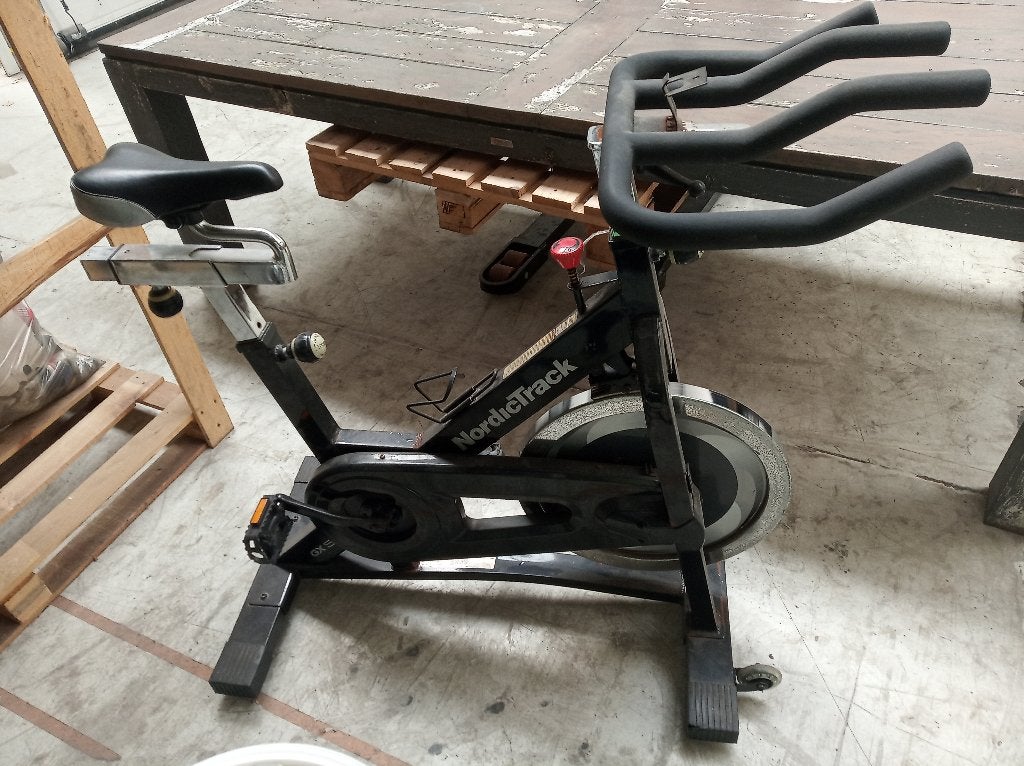 Vélo de spinning, Enlèvement, Utilisé, Jambes, Vélo de spinning