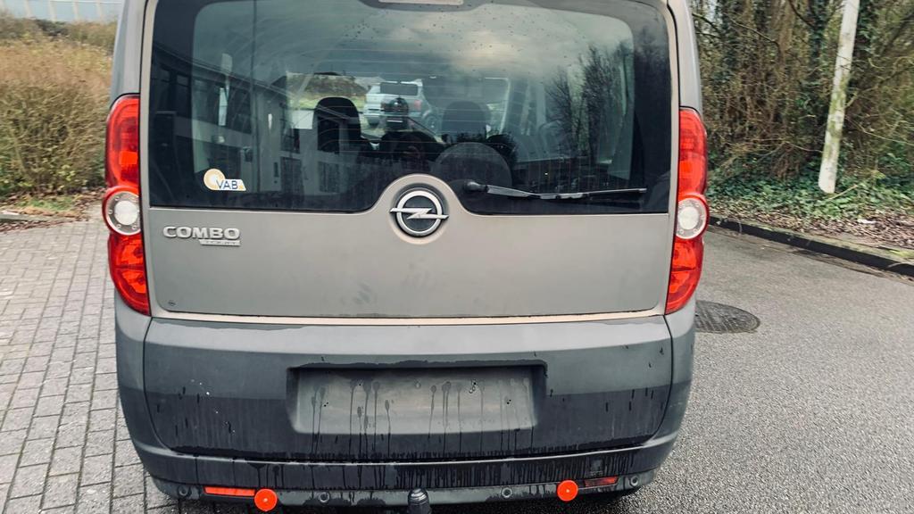 Opel Combo 1.4i 2012/260000 km, Auto's, Bedrijf, Handgeschakeld, Elektrische ramen, Combo Tour