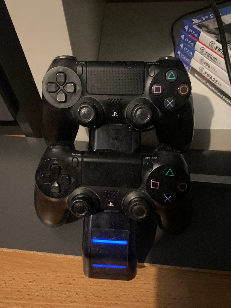 PlayStation 4 + controller, Games en Spelcomputers, Games | Sony PlayStation 4, Ophalen, Gebruikt, Overige genres, Eén computer
