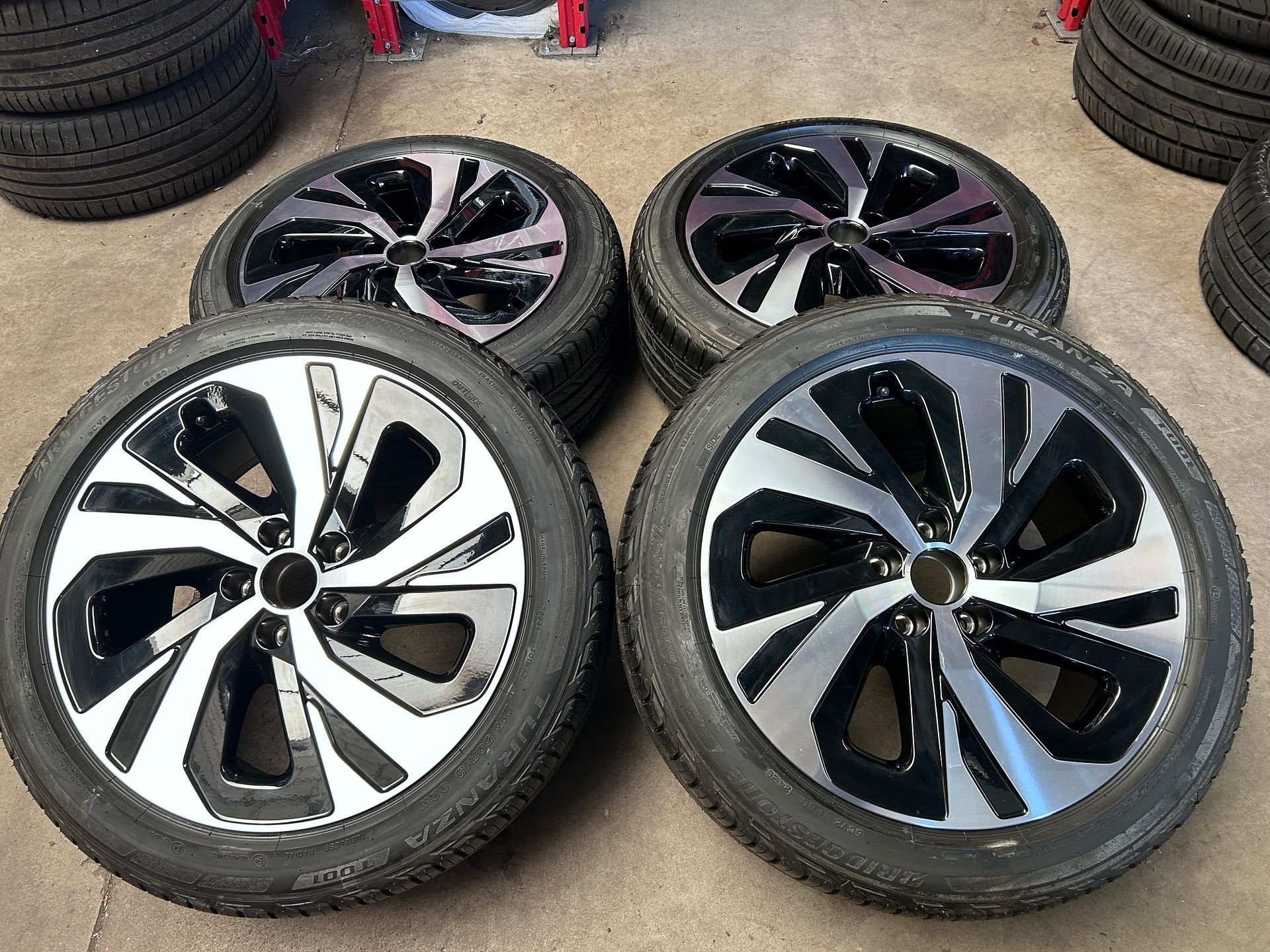 ✅18 inch originele Falun velgen + zomerbanden VW  T-roc, Auto-onderdelen, 18 inch, -, -, Banden en Velgen