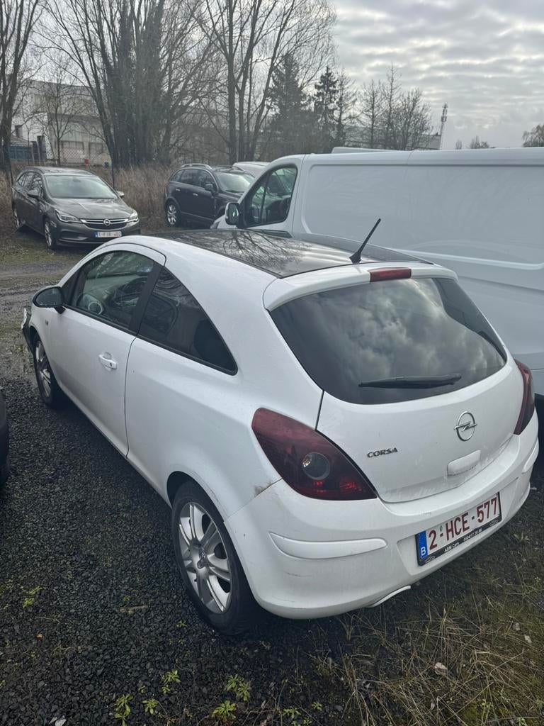 Opel corsa 2010 benzine 190 000 km voor EXPORT, Autos, Achat, Particulier, Corsa, Essence